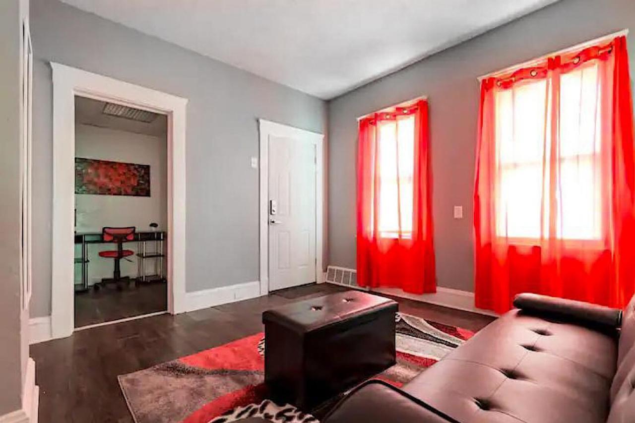 The Rubi Lounge - Spacious Brooklyn Centre Modern Escape Near Downtown With Parking, 300Mb Wifi & Self Check-In 클리블랜드 외부 사진