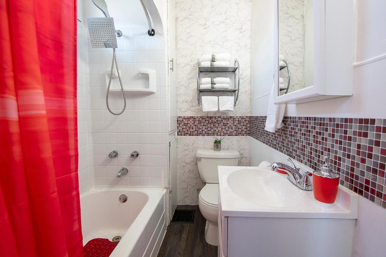 The Rubi Lounge - Spacious Brooklyn Centre Modern Escape Near Downtown With Parking, 300Mb Wifi & Self Check-In 클리블랜드 외부 사진